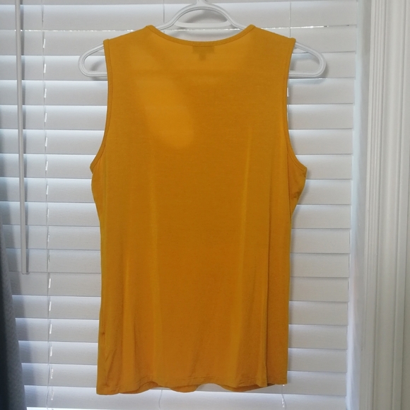 Sleeveless top - Picture 2 of 4